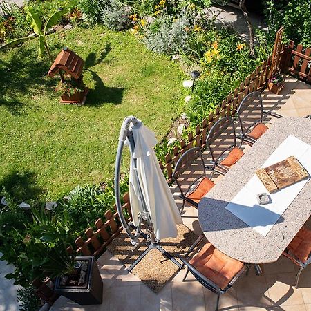 Apartman Mira I Denis Supetarska Draga Esterno foto