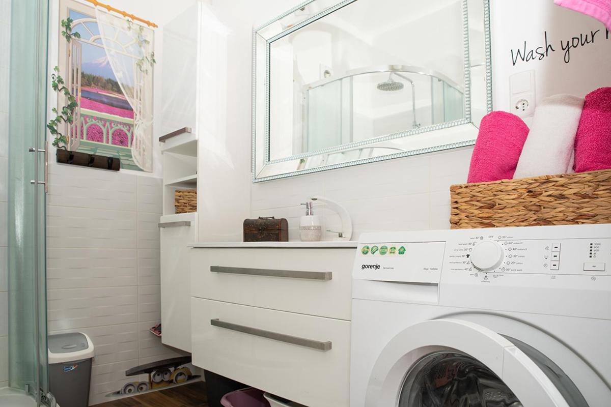 Apartman Mira I Denis Supetarska Draga Esterno foto