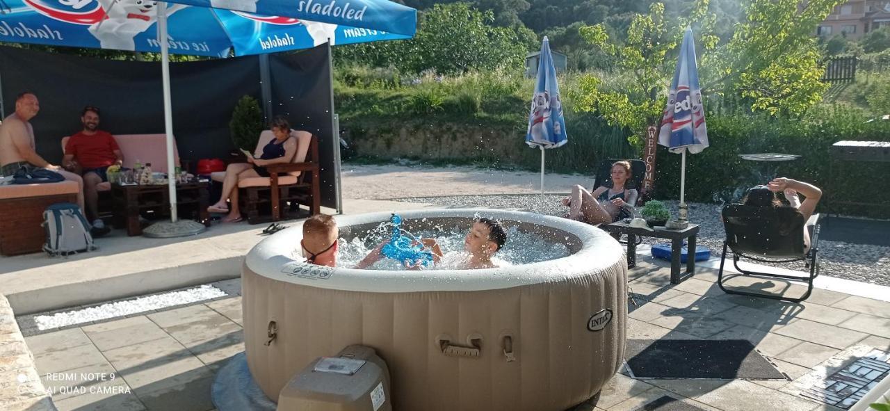 Apartman Mira I Denis Supetarska Draga Esterno foto